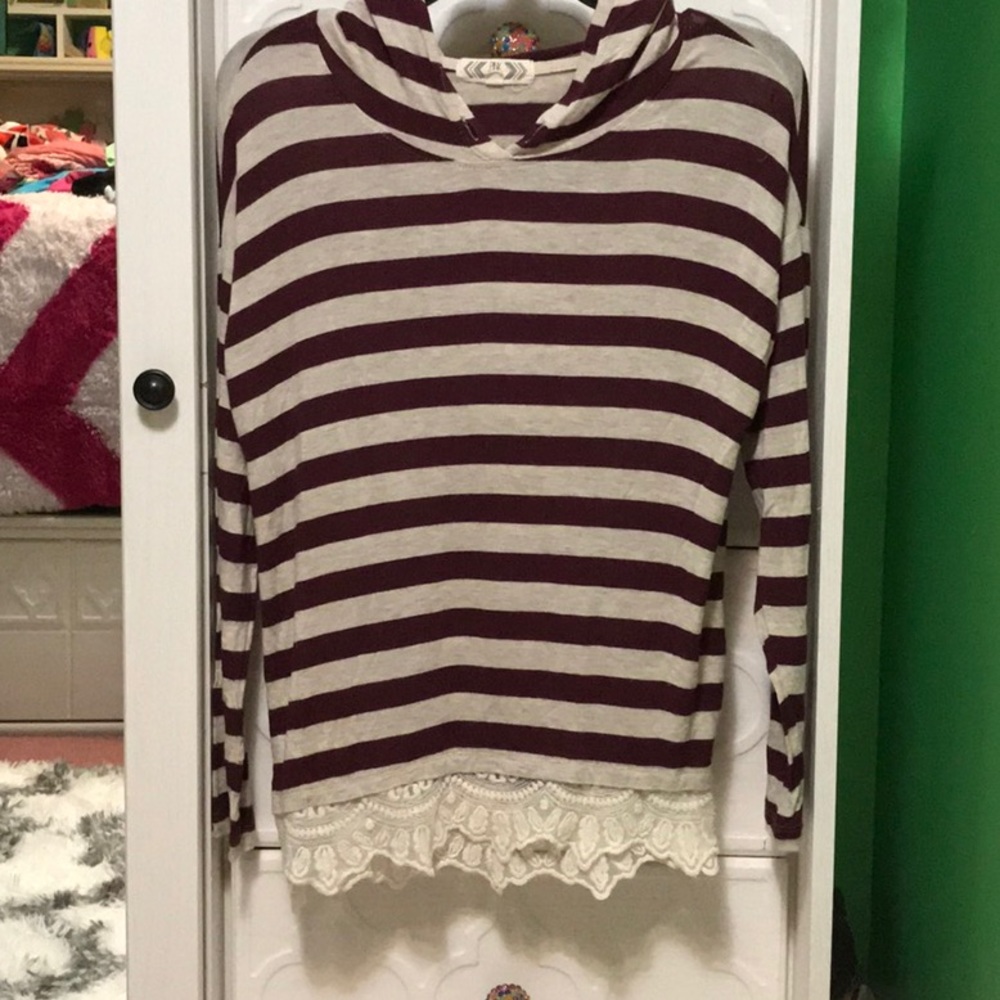 ❤️ Pink rose hooded top lace bottom medium